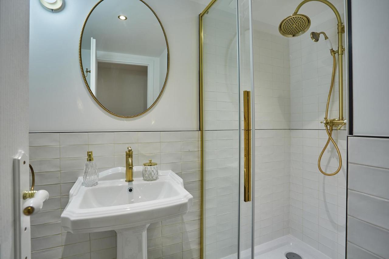 Apartment Saint Germain Des Pres By Studio Prestige 파리 외부 사진